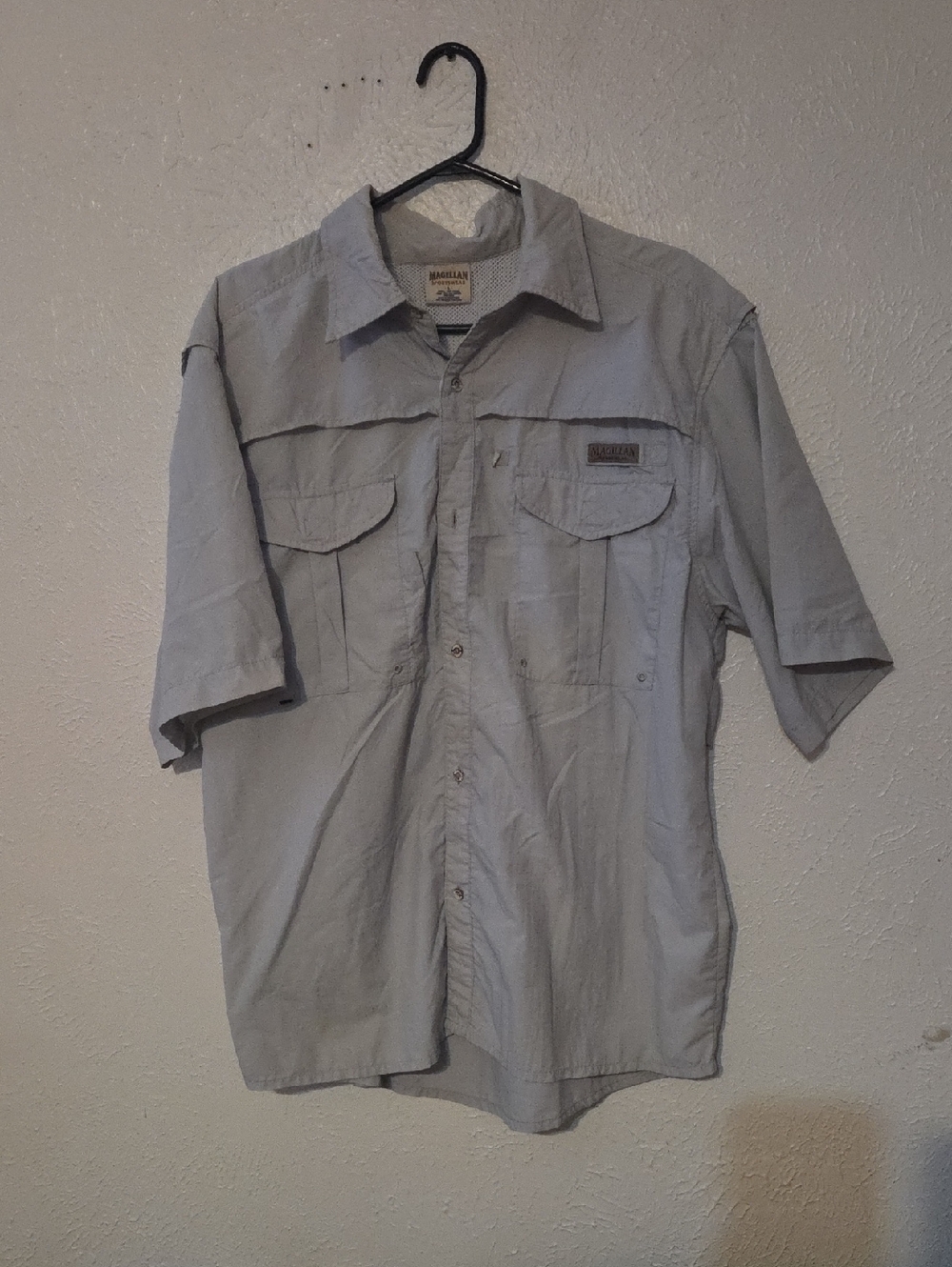 Magellan Outdoors Light Gray Short-Sleeve Button-Down Shirt